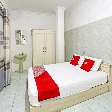 Oyo 3741 Mutiara Syariah 1 Hotel Mataram Kültér fotó