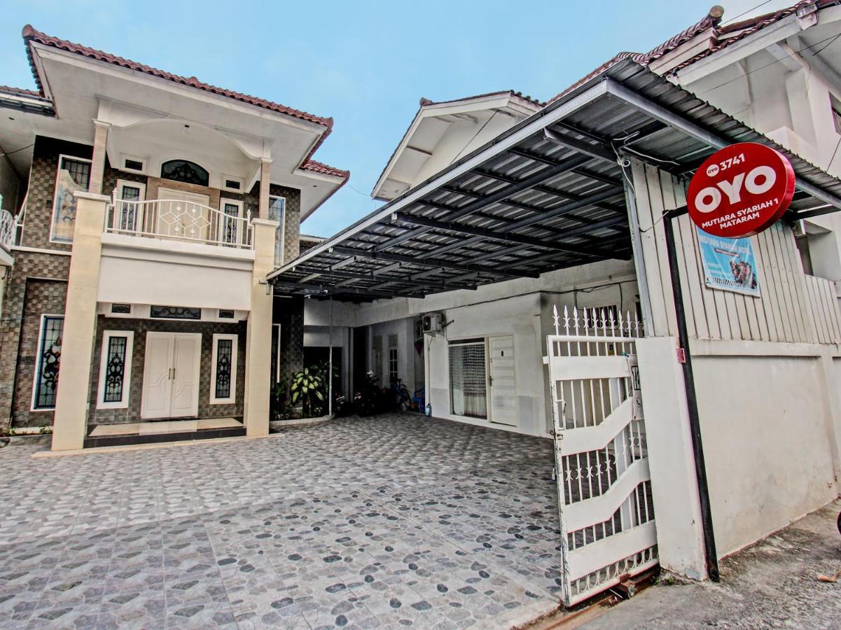 Oyo 3741 Mutiara Syariah 1 Hotel Mataram Kültér fotó