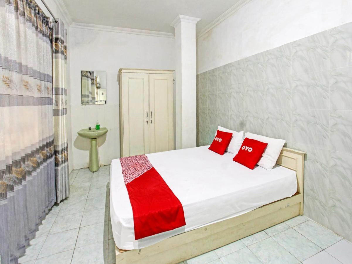 Oyo 3741 Mutiara Syariah 1 Hotel Mataram Kültér fotó