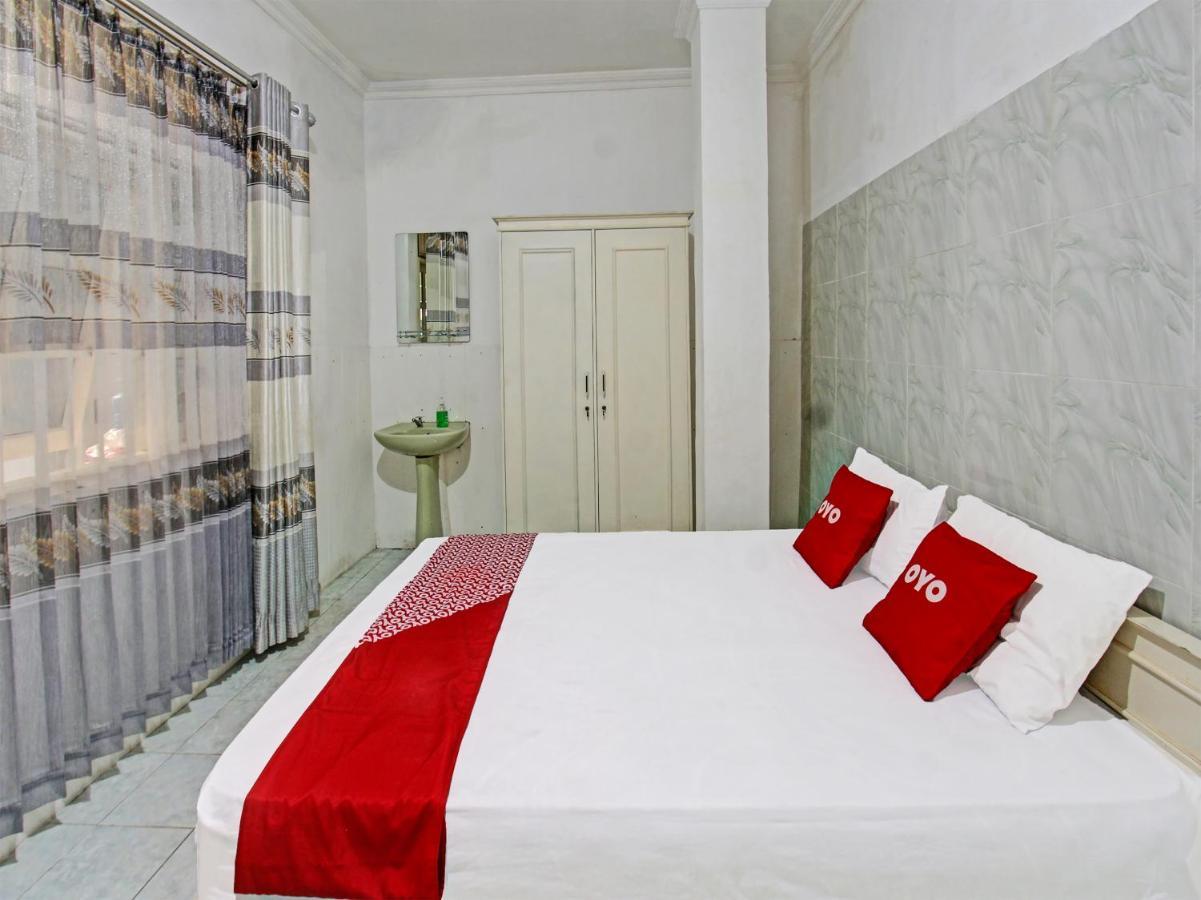 Oyo 3741 Mutiara Syariah 1 Hotel Mataram Kültér fotó