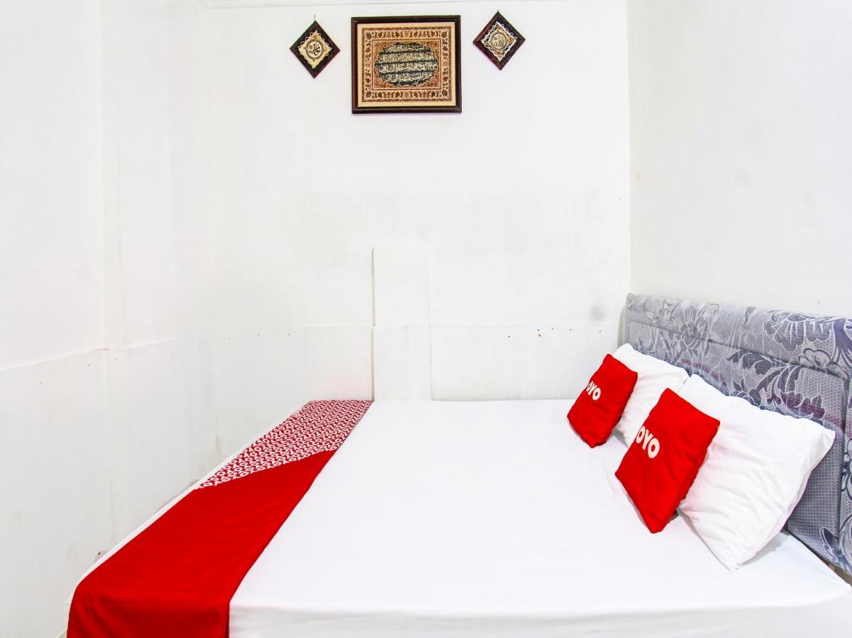Oyo 3741 Mutiara Syariah 1 Hotel Mataram Kültér fotó