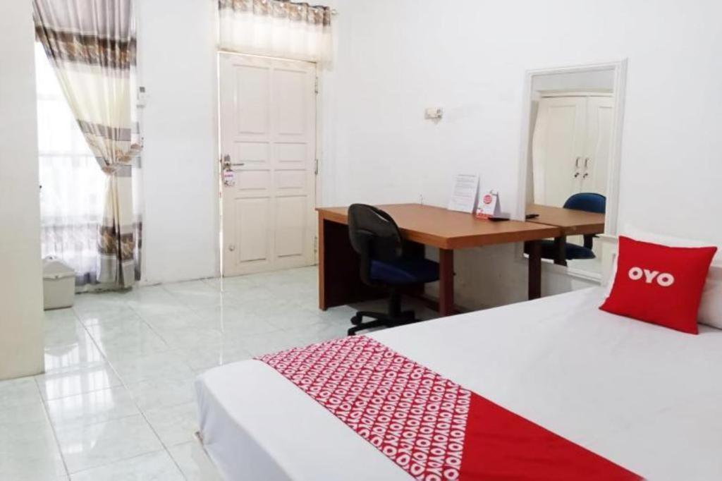 Oyo 3741 Mutiara Syariah 1 Hotel Mataram Kültér fotó